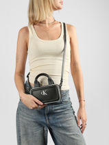 Sac Bandouli�re Contrast Calvin klein jeans Noir contrast 4F1257G-vue-porte