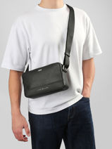 Sac Bandouli�re Tommy hilfiger Noir central AM14435-vue-porte