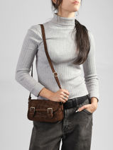Sac Bandouli�re Velvet Croco Cuir Milano Marron velvet croco CV26062-vue-porte