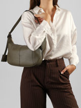 Medium Leather Victoire Hobo Bag Lancel Green victoire A13993-vue-porte