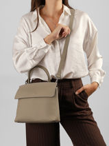 Sac Bandouli�re Clarita Cuir Nathan baume Vert nathan 18-vue-porte