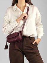 Small Leather Victoire Crossbody Bag Lancel Violet victoire A13991-vue-porte
