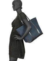 Large Zipped Shoulder Bag Le Cabas Sequins Vanessa bruno Blue cabas 1V40409-vue-porte
