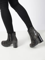 Leather ankle boots-MUSTANG-vue-porte