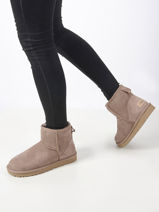 Classic Mini Ii Boots In Leather Ugg Pink women 1016222-vue-porte