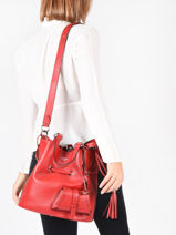 Medium Bucket Bag Premier Flirt Lancel Red premier flirt A10110-vue-porte