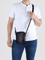 Sac Bandoulire Lancaster Noir soft vintage homme 24-vue-porte