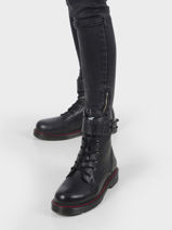 Bottines in leather-MUSTANG-vue-porte