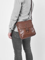 Crossbody Bag Traveler Leather Basilic pepper Black traveler BTRA04-vue-porte