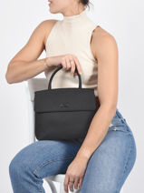 Sac Bandouli�re Clarita Cuir Nathan baume Vert nathan 18-vue-porte