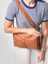 Shoulder Bag Dewashed Leather Milano Brown dewashed DE17112-vue-porte