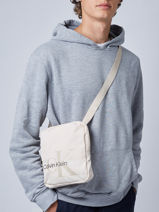 Crossbody Bag Calvin klein jeans Beige sport essentials K509357-vue-porte