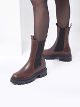 Chelsea Boots In Leather Tamaris Brown women 29-vue-porte