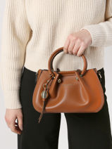Sac Bandouli�re Gretel Ted lapidus Marron gretel TLAU8923-vue-porte