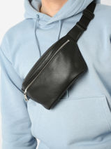 Longchamp Le foulonn� Pouch bag Black-vue-porte