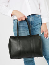 Medium Leather Balade Shoulder Bag Etrier Black balade EBAL044M-vue-porte