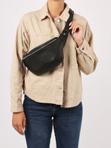 Leather La Banane Belt Bag Paul marius Black vintage BANANE-vue-porte