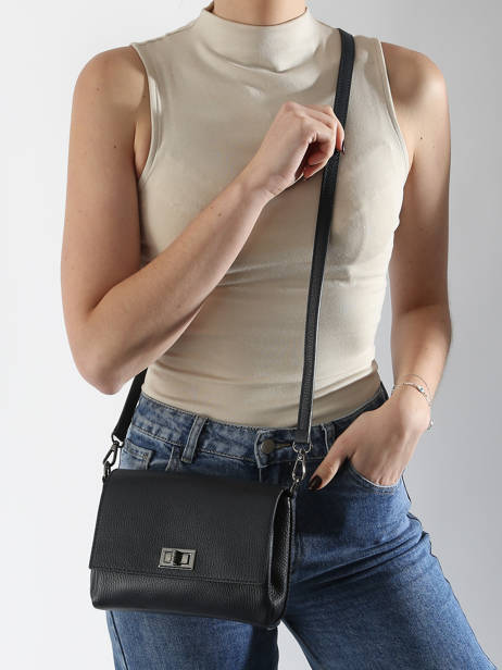 Shoulder Bag Caviar Leather Milano Blue caviar CA24061 other view 1